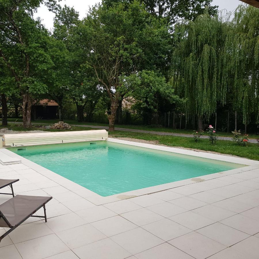 Chalet Du Moulin Cussac-Fort-Medoc Exterior foto
